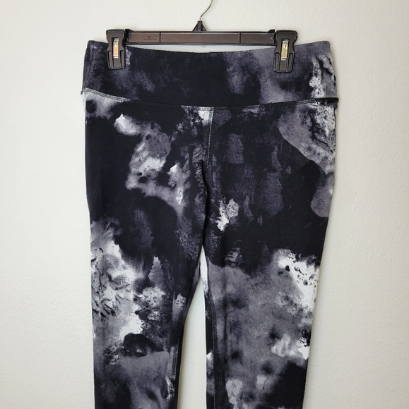 ALO YOGA Airbrush Leggings In Black Blast Size Large - Picture 3 of 11